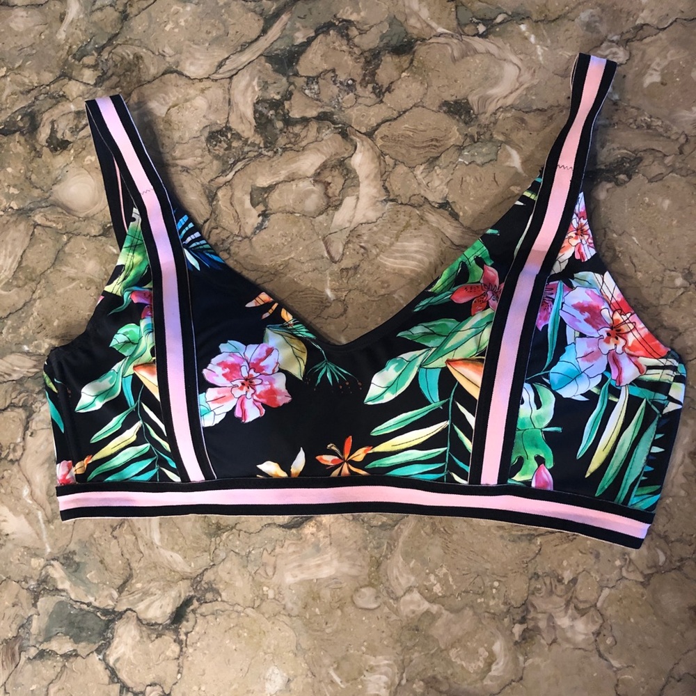 Top - Swimsuits For All